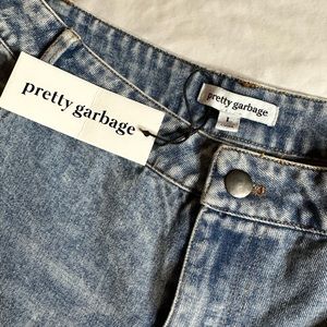 Pretty Garbage Faux Fur Jeans. Fit closer to size 10. Detachable fur for washing